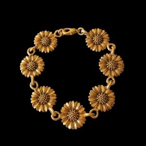 Vintage Eivind Hillestad Flower Bracelet Signed EH Goldtone Norway 8 Inches.